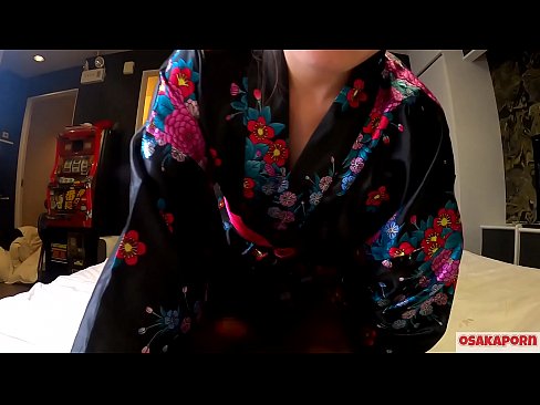 ❤️ Neska cosplay gazteak sexua orgasma arte maite du zaldizko emakume baten zorrotada batekin eta putzarekin. Japoniako jantzi tradizionalarekin, puxi iletsua eta titi ederrak dituen neska asiarra, afizionatuen bideoan, jostailu putzekin masturbazioa erakusten duena. Sakura 3 OSAKAPORN. ️❌ Sexu bideoa gugan