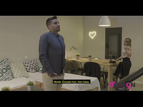 ❤️ PORNBCN 4K Titi handiak dituen emakume heldu batek analean izorratu nahi du gigolo gaztea zakar handiarekin mamada amorioa izorradura gogorra eskuko lana txakur estiloa puxa miazkatzea orgasmoa frantsesezko azpitituluak ️❌ Sexu bideoa gugan