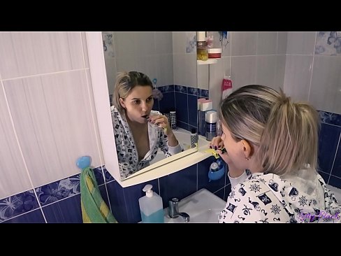 ❤️ Pijamaz jantzitako gazteekin ahozko esperma amaitzen da ipurdian - Letty Black ️❌ Sexu bideoa gugan